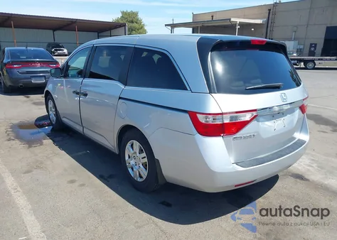 2013 Honda Odyssey Lx z USA, uszkodzony, nr VIN 5FNRL5H20DB062846
